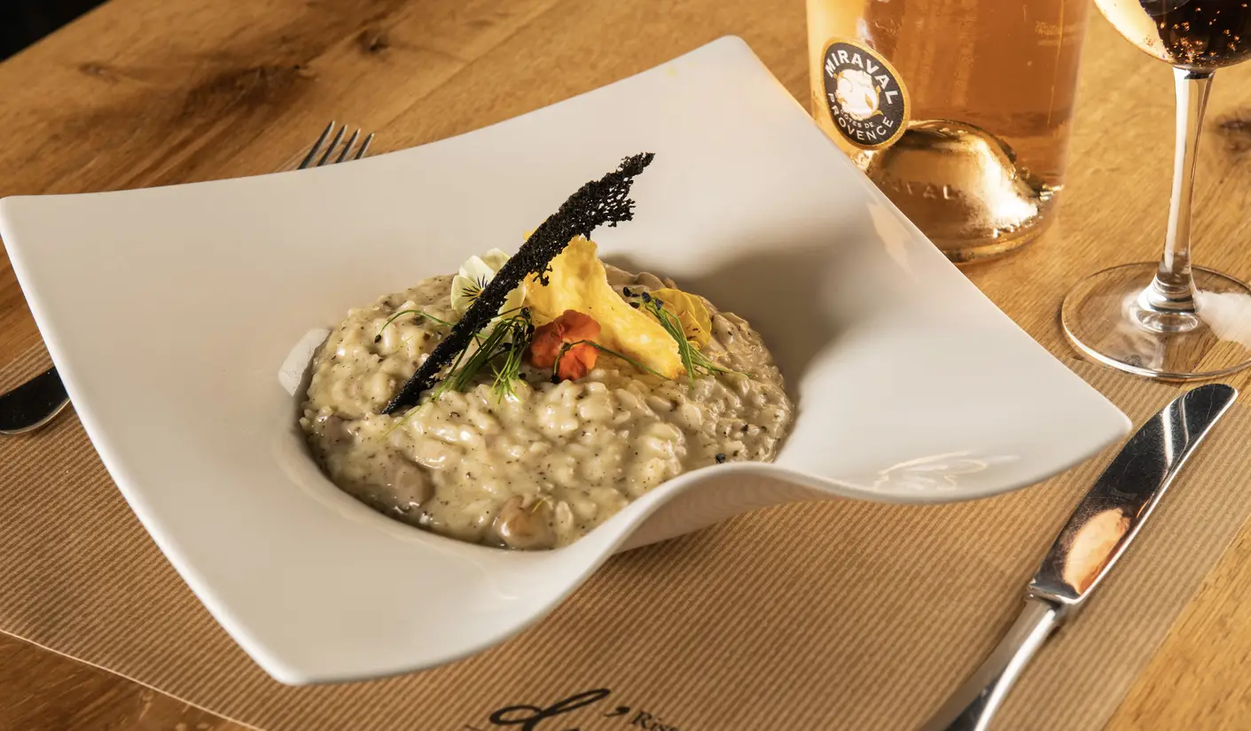 D'Angelo restaurant dining area